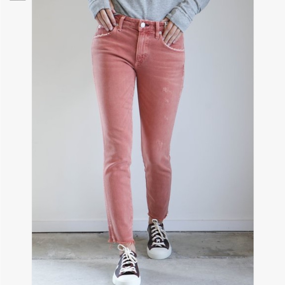 Anthropologie AMO denim jeans in dark rose color, 5 pocket, distressed denim